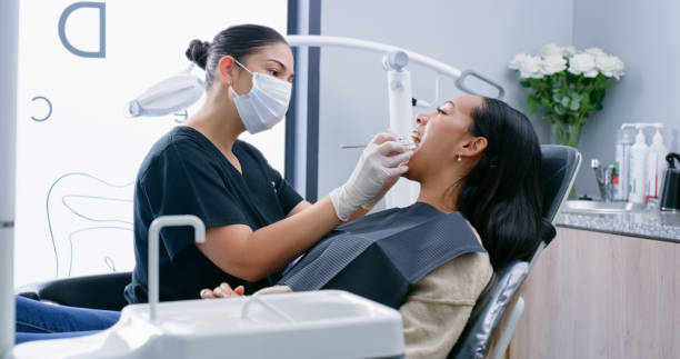 Best Tooth Extraction  in Ashwaubenon, WI